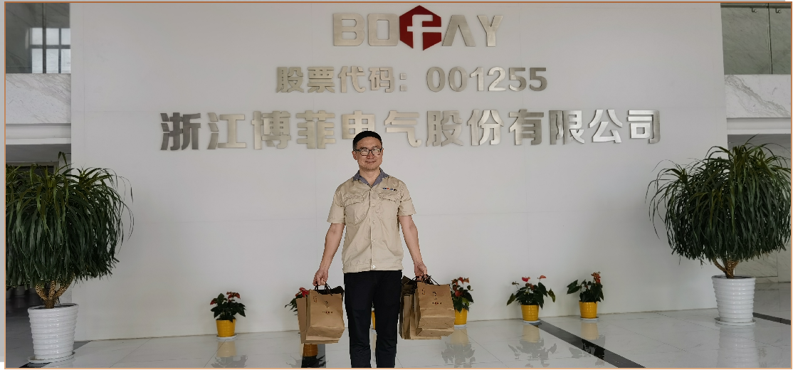 月圆中秋，情满ylzzcom永利总站——中秋月饼福利温暖送达